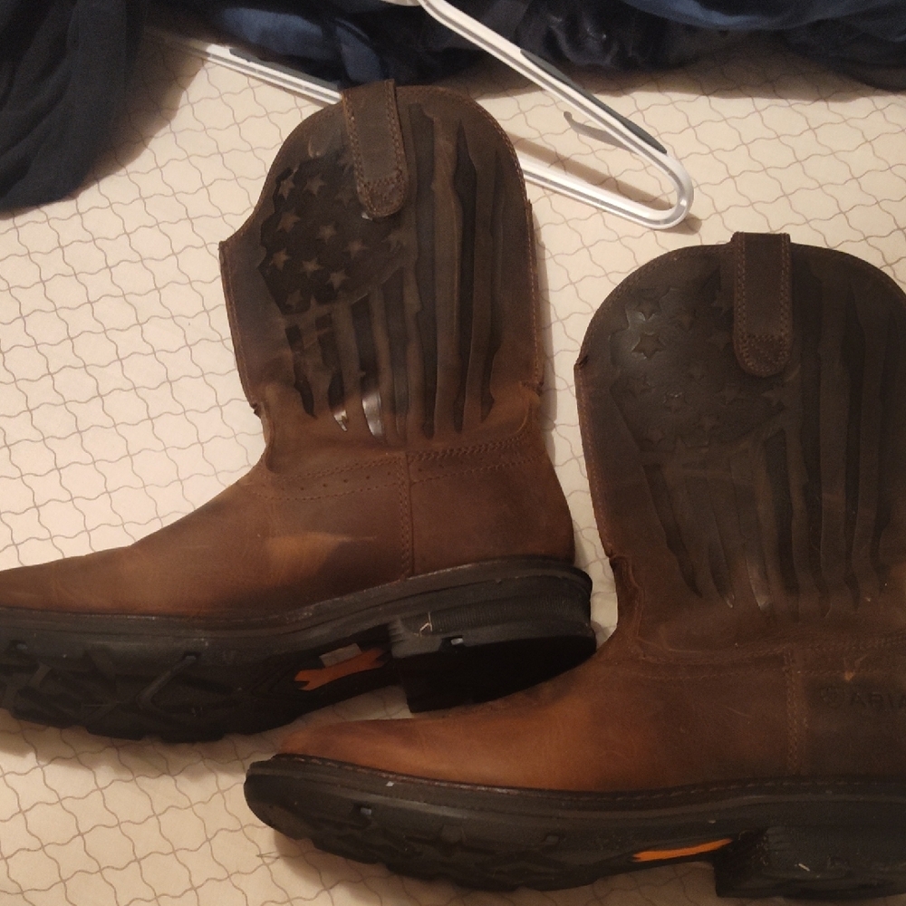 Ariat Brown Cowboy Western Boots Classic Design